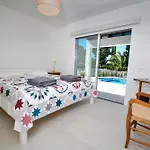 Great Villa Near Beach And Marbella